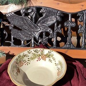 🌲 CERAMIC PINE & BERRIES 13” BOWL SALAD 🥗 PINECONE Large BOWL VNPLVC